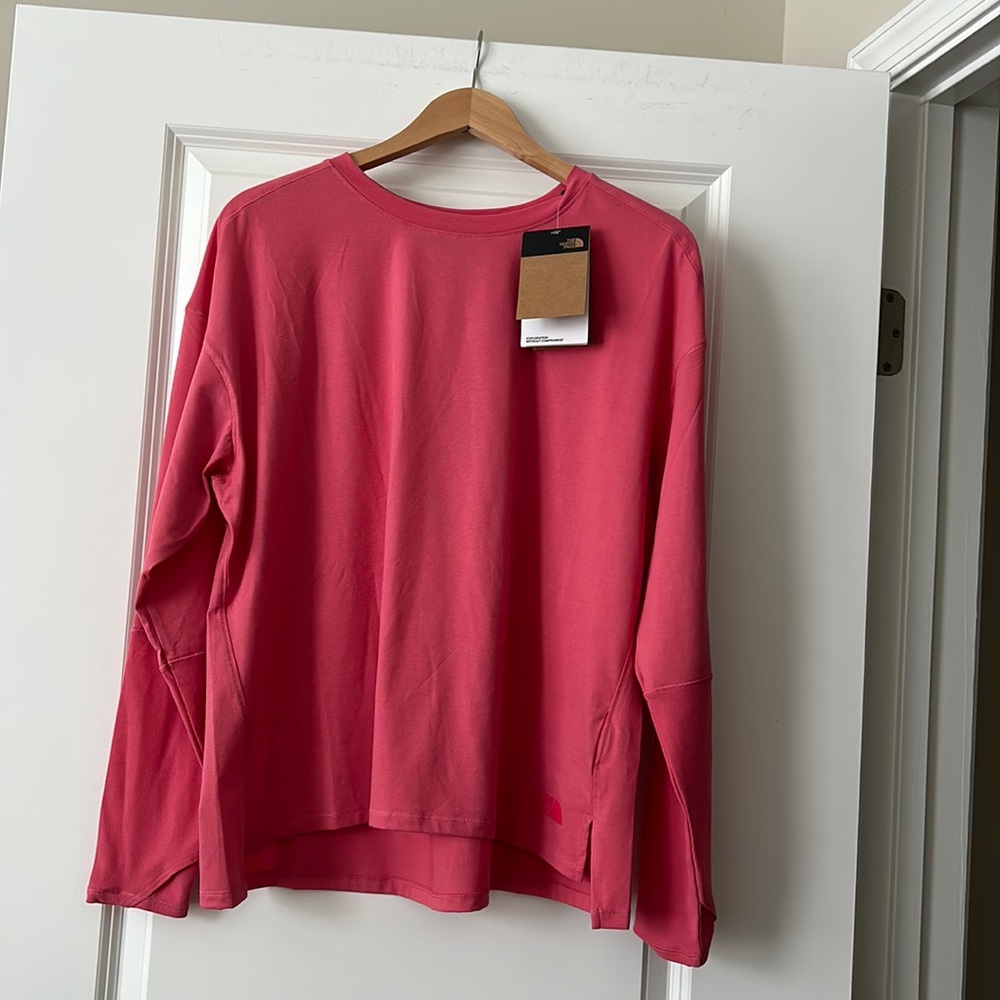 NWT 1X The North Face Long Sleeve Cosmo Pink Top